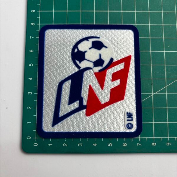 IMG-20260918-WA0121 1998-2002 Patch Ligue 1