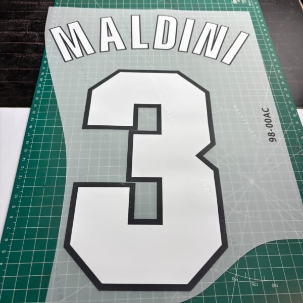 WhatsApp Image 2026-10-18 at 13.26.27 1998-2000 Nameset #3 Maldini AC Milan Home