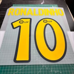 2003/3004 Nameset #10 Ronaldinho Barcelona Home